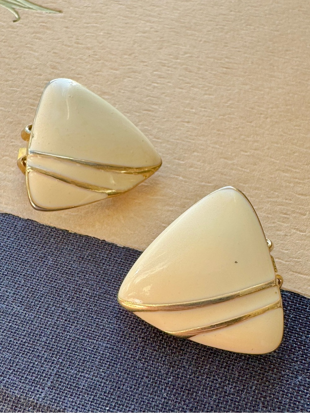 Vintage Ivory Enamel Gold Tone Geometric Triangle Clip-On Earrings